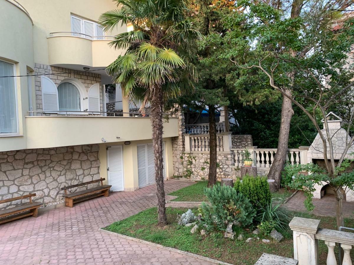 Apartments Lukas Novi Vinodolski Extérieur photo
